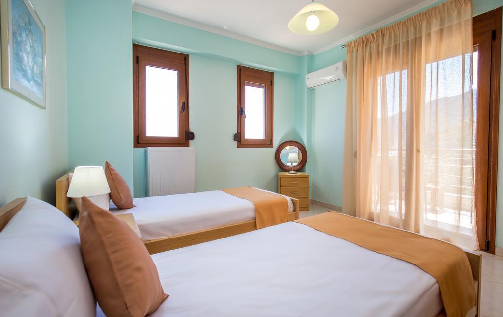 Aphrodite Villas Коинира Экстерьер фото